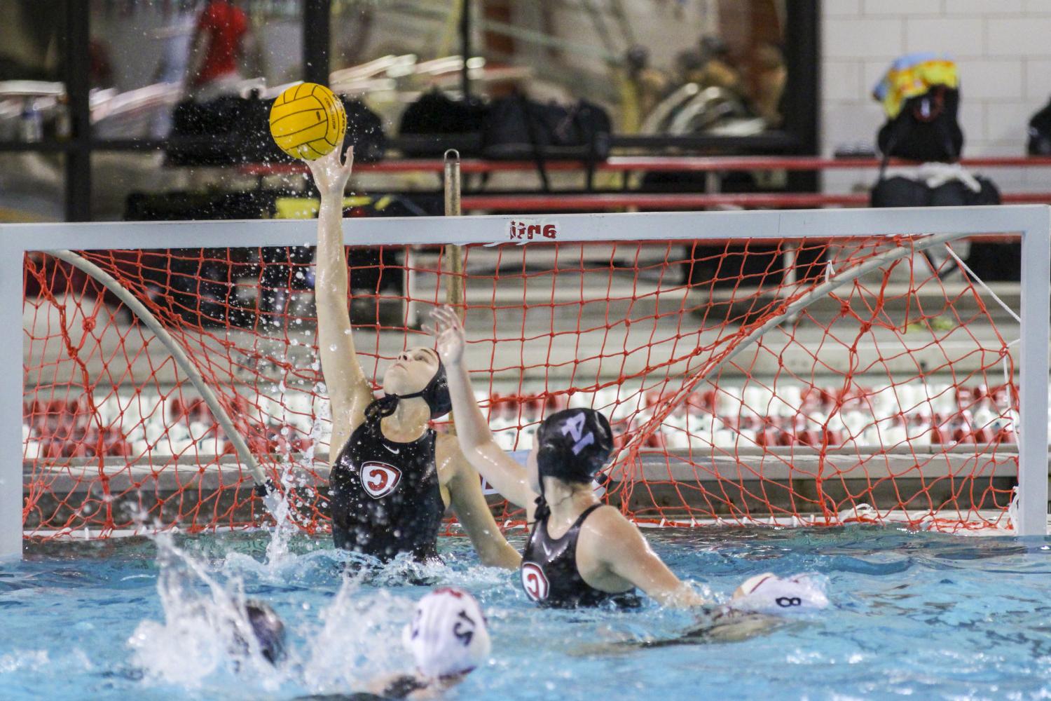 <a href='http://3z26.umkt.net'>BETVLCTOR伟德登录</a> student athletes compete in a water polo tournament on campus.